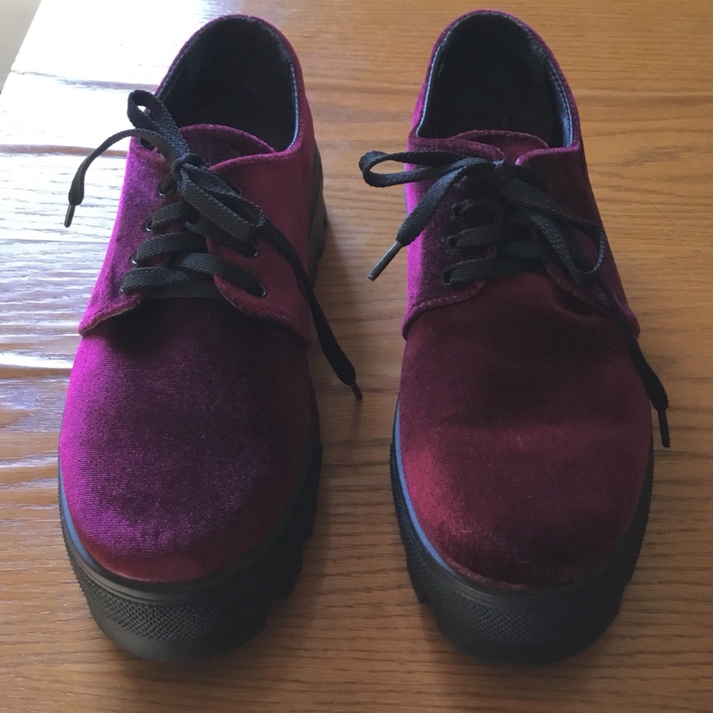 ASOS Made in Italy Melanie Red Lace Up Lug Sole Velvet Shoes US7/UK5 NWOB